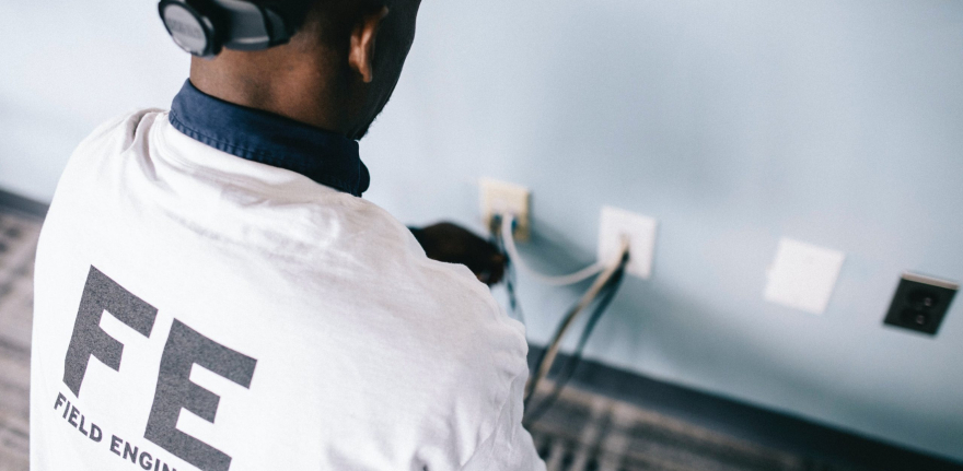 pexels-jean-van-der-meulen-1457842